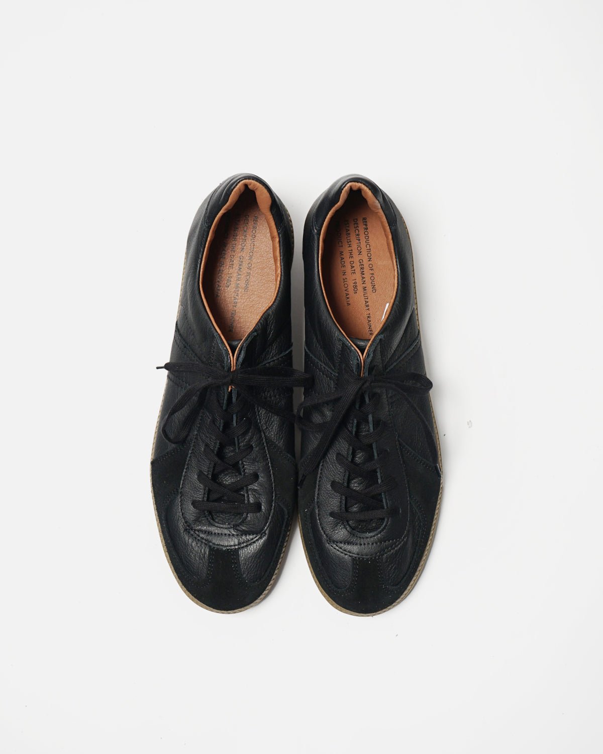 German Military Trainer 1700L / Black